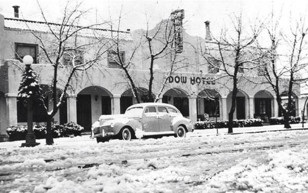 Historic Dow Hotel Lone Pine Exterior foto